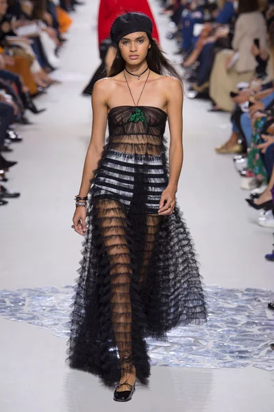 Look 44